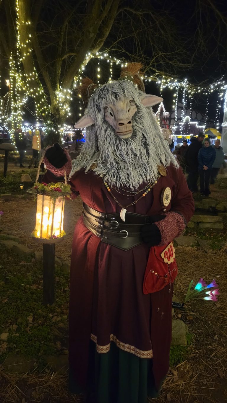 Granny Jol the yule goat stops by to say hello